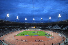 2026世界杯赛事动态-阿扎伦卡二十场连胜铸就网坛神话，中国队极限挑战续写体育传奇